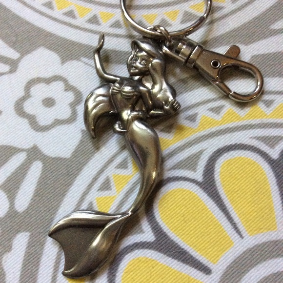 Disney Accessories - Little mermaid key chain